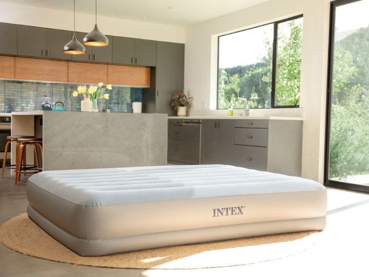 Nafukovací postele Intex